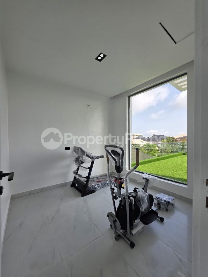 5 bedroom House for sale chevron Lekki Lagos