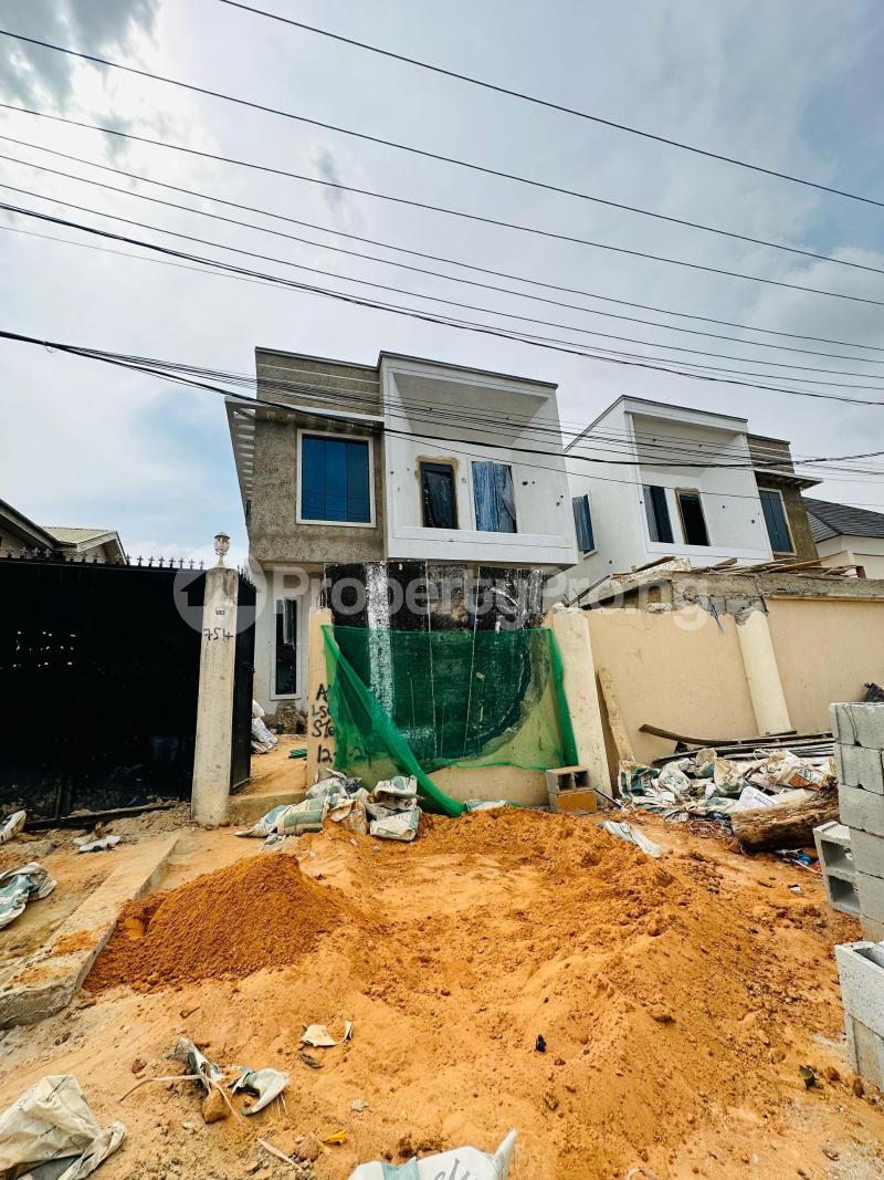 5 bedroom House for sale Omole phase 2 Ojodu Lagos