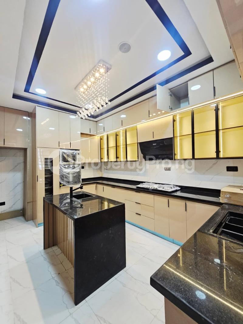 6 bedroom House for sale Chevron Drive chevron Lekki Lagos