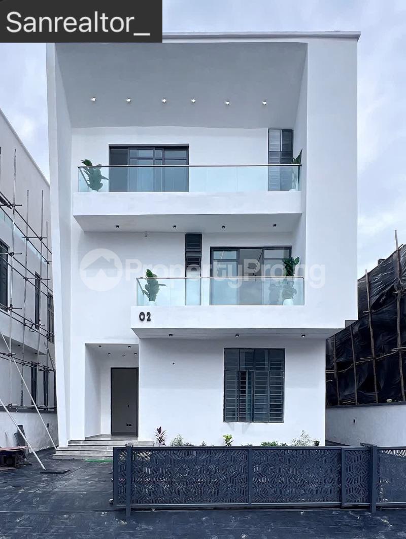 5 bedroom House for sale chevron Lekki Lagos