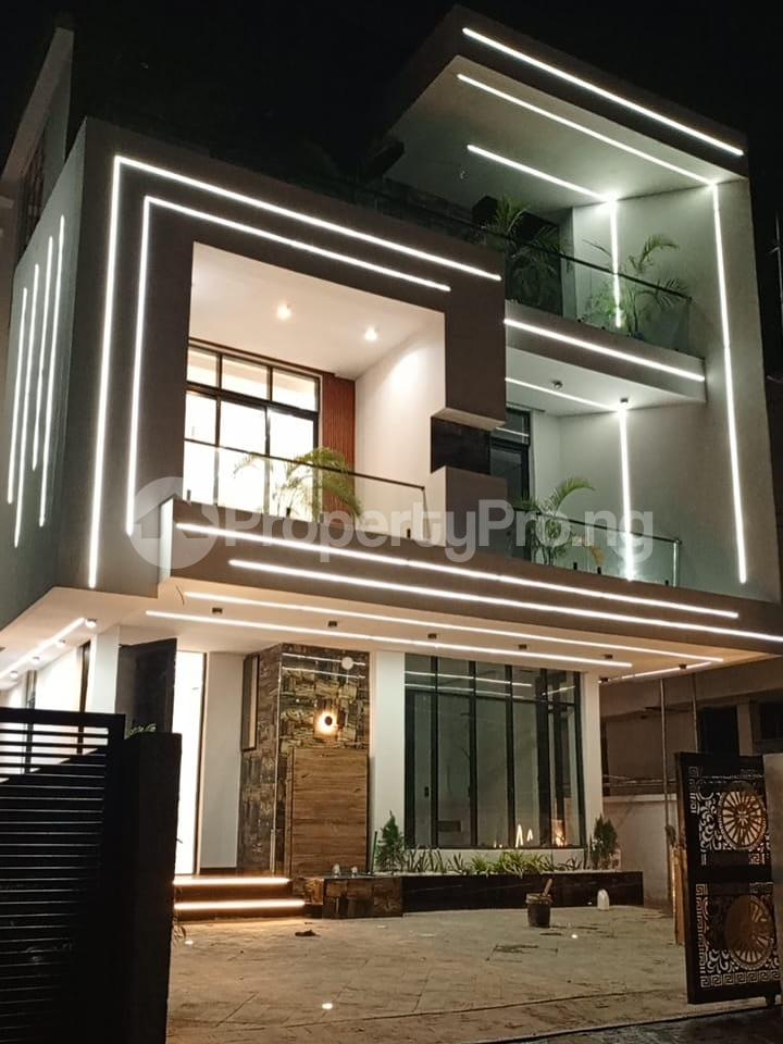 6 bedroom House for sale chevron Lekki Lagos