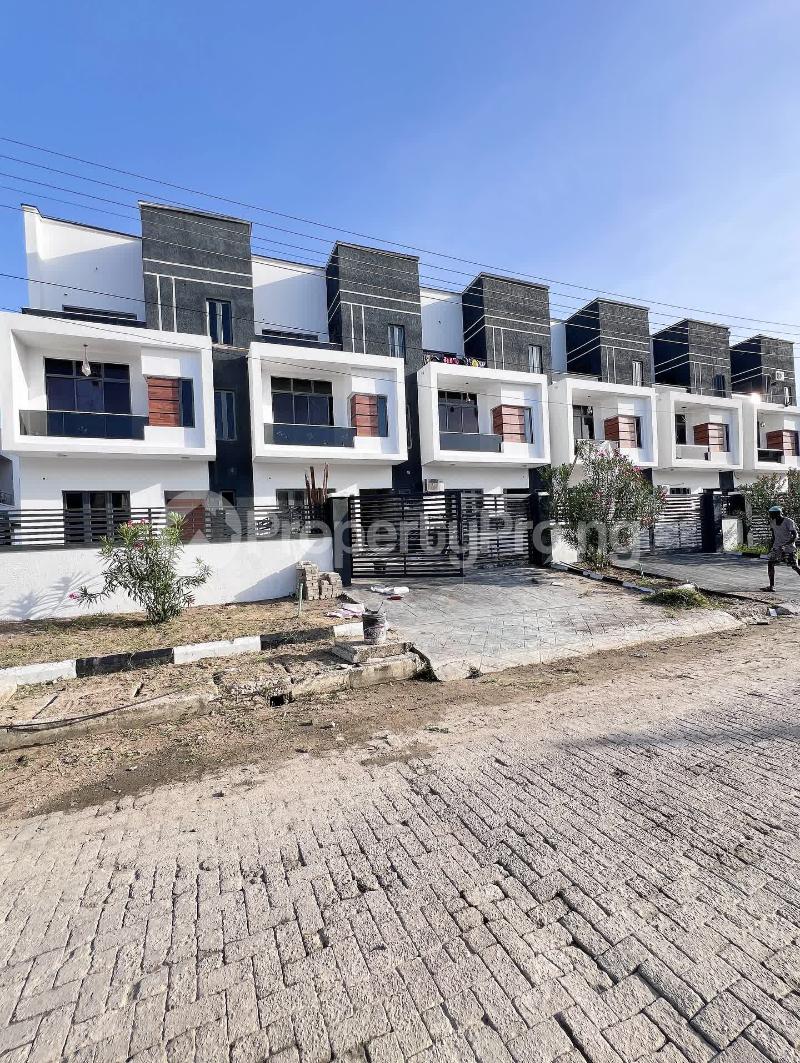 6 bedroom House for sale Chevron Toll Gate, Orchid Road Lekki Lagos