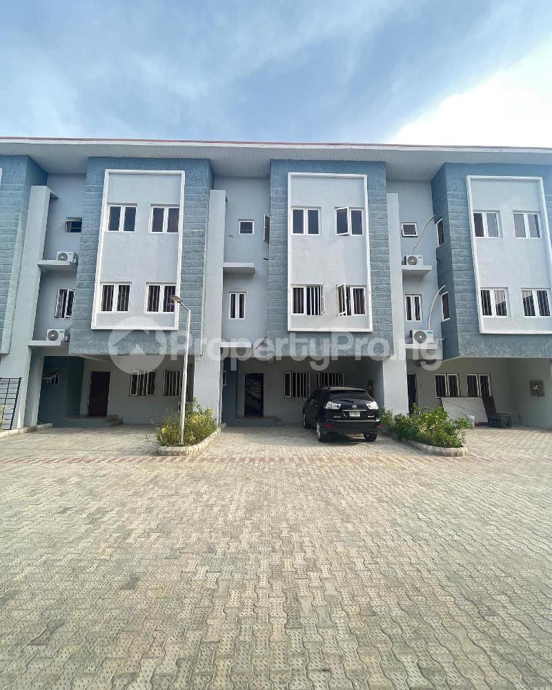 3 bedroom House for sale New Road chevron Lekki Lagos