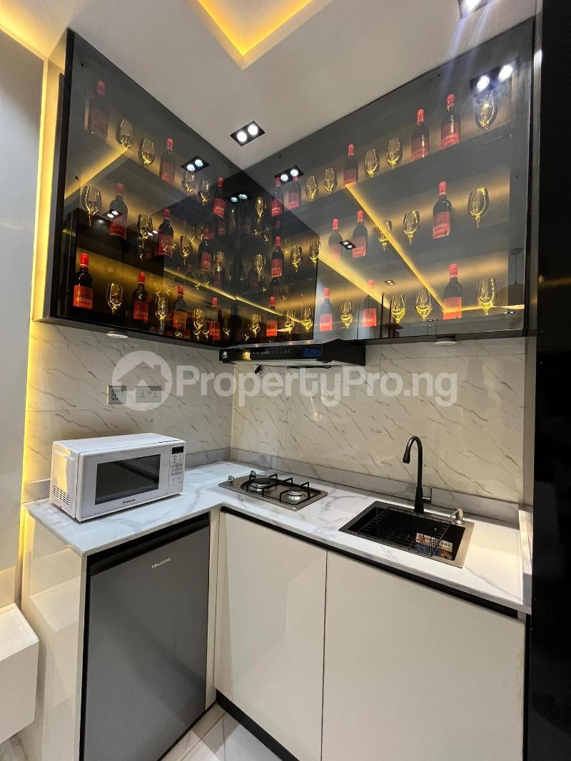 House for shortlet ONIRU Victoria Island Lagos