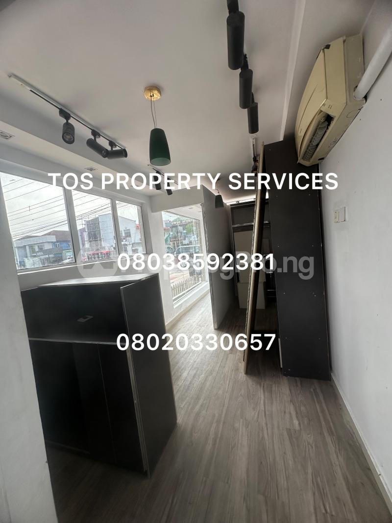 Commercial Property for rent Facing A Busy Commercial Road @ Lekki Phase 1 Lekki Phase 1 Lekki Lagos