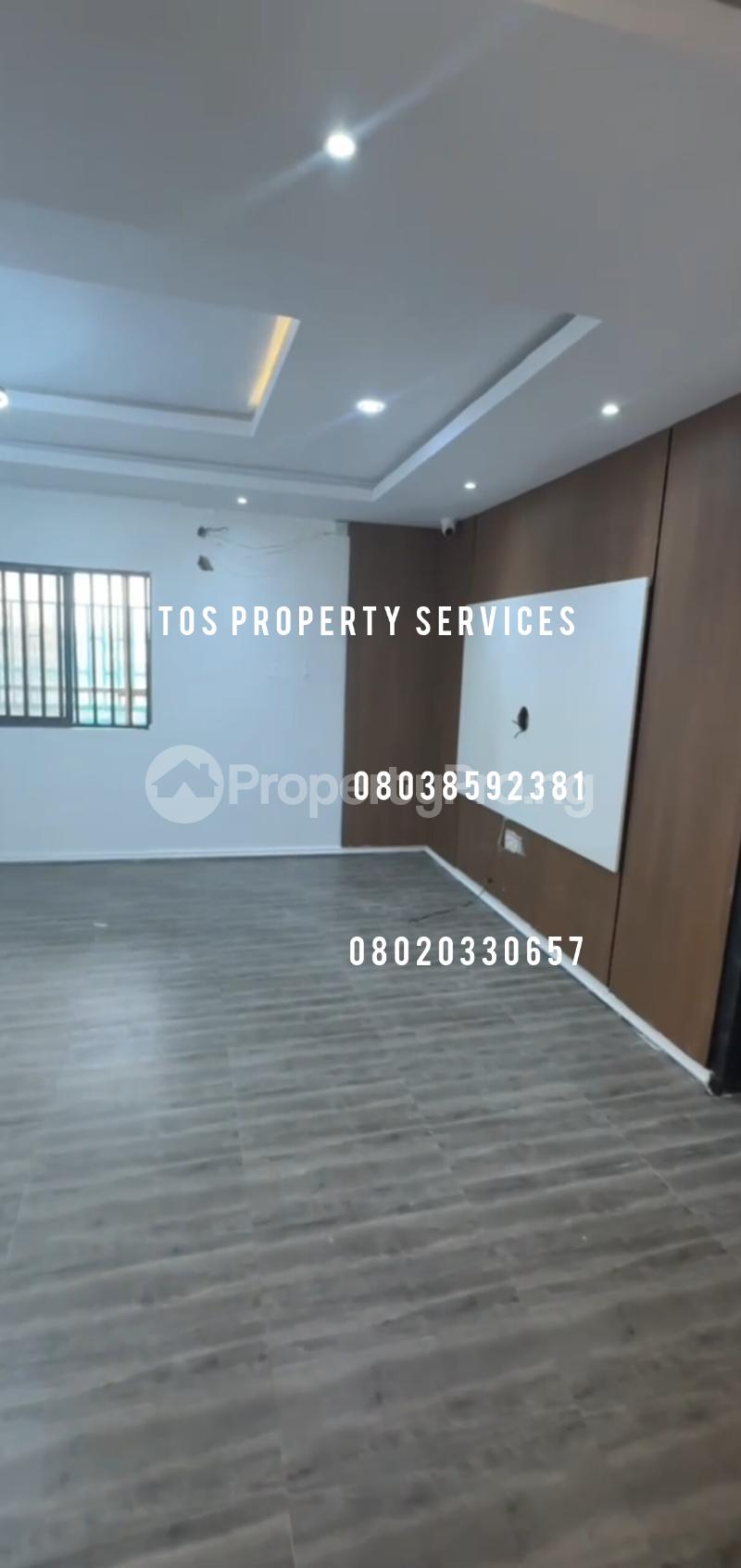 3 bedroom Flat / Apartment for rent Yaba Yaba Lagos - 0