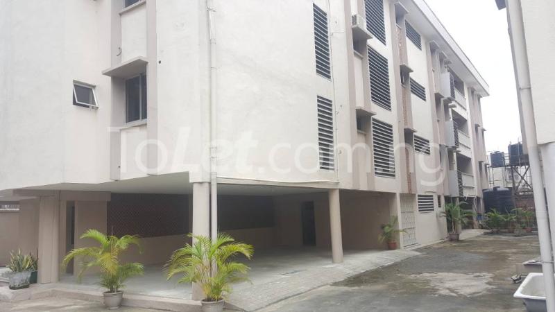 3 bedroom Flat / Apartment for rent Bakare Close Sanusi Fafunwa Victoria Island Lagos