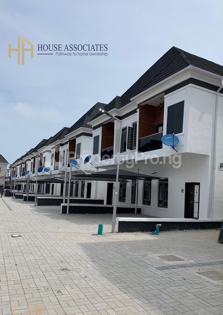 4 bedroom House for sale Orchid Road, Lekki, Lagos. Oral Estate Lekki Lagos