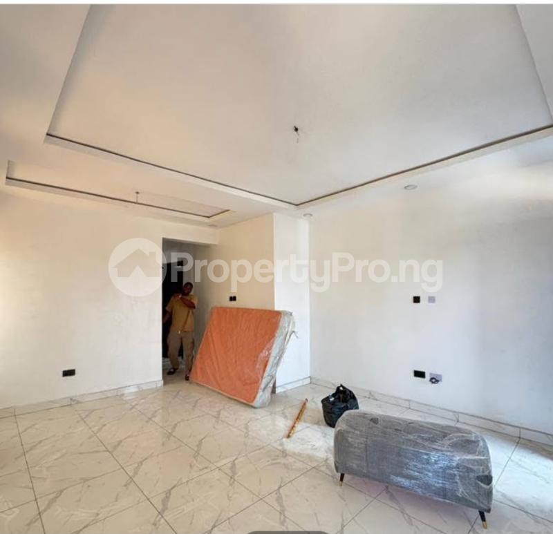 2 bedroom House for sale Gbagada Lagos