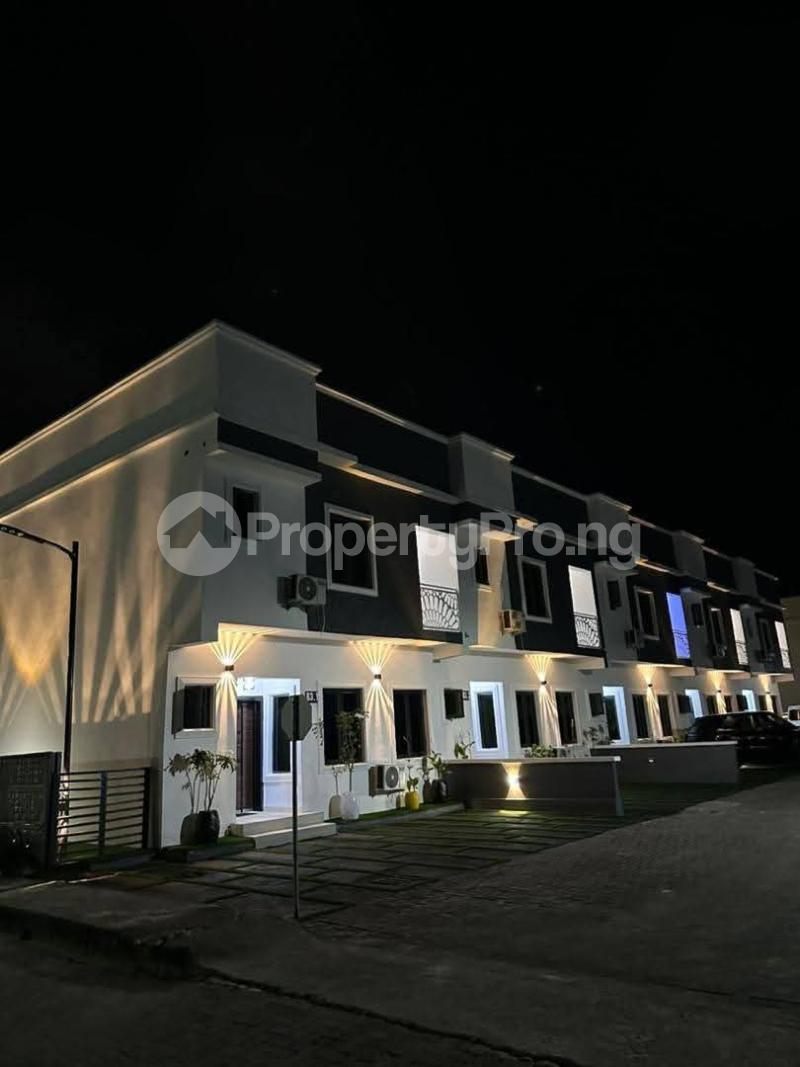 3 bedroom House for sale Abraham Adesanya, Ogombo Ajah Lagos