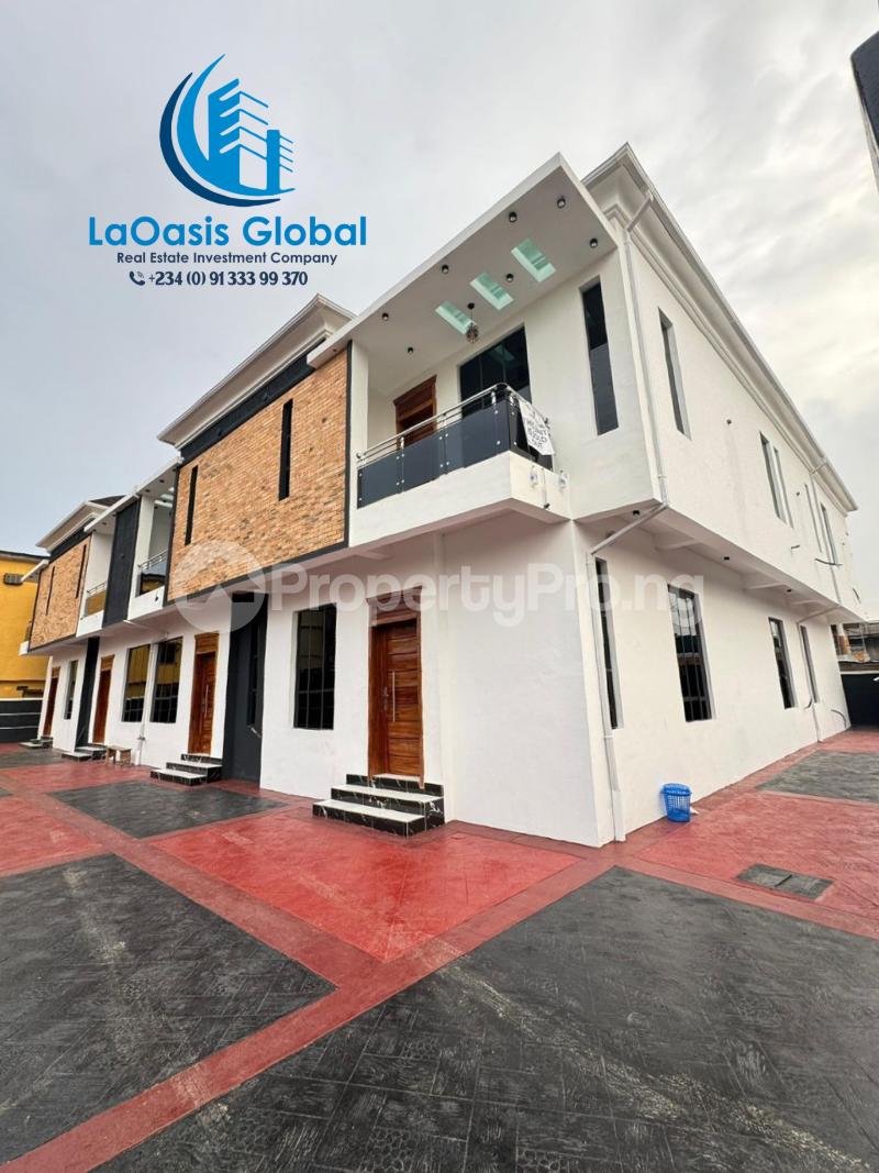 4 bedroom House for sale Surulere Lagos - 0