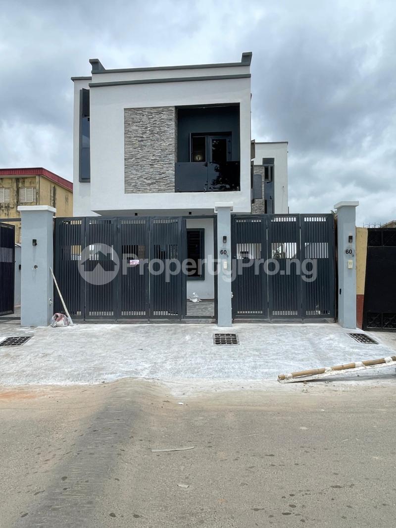 4 bedroom House for sale Surulere Surulere Lagos