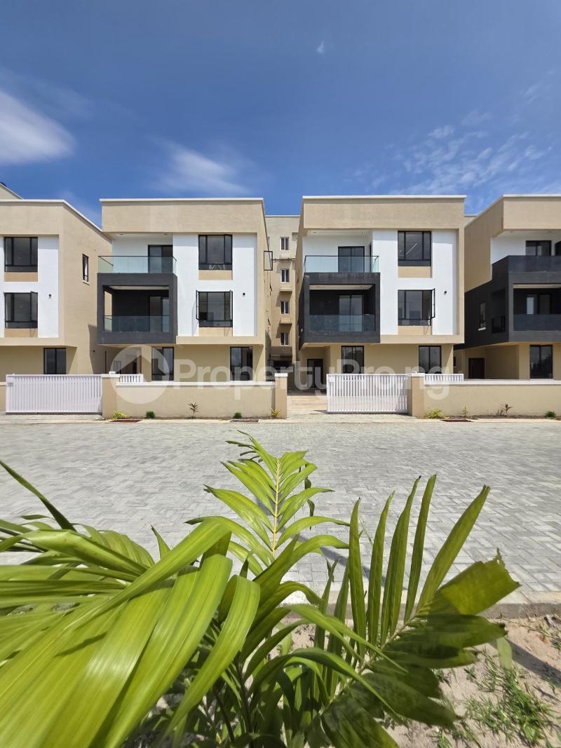 5 bedroom House for sale Osapa london Lekki Lagos