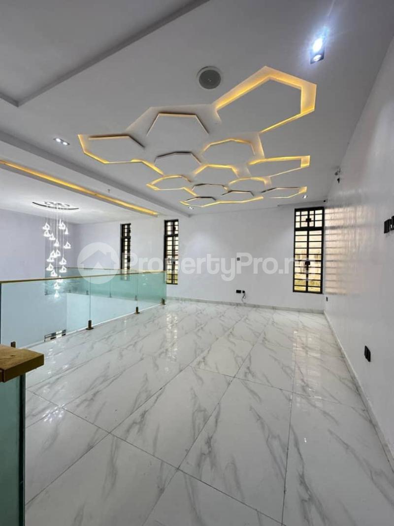 5 bedroom House for sale Lekki County Lekki Lagos