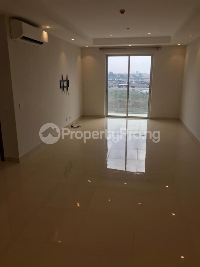 2 bedroom House for rent Bluewater Saphire Towerp ONIRU Victoria Island Lagos