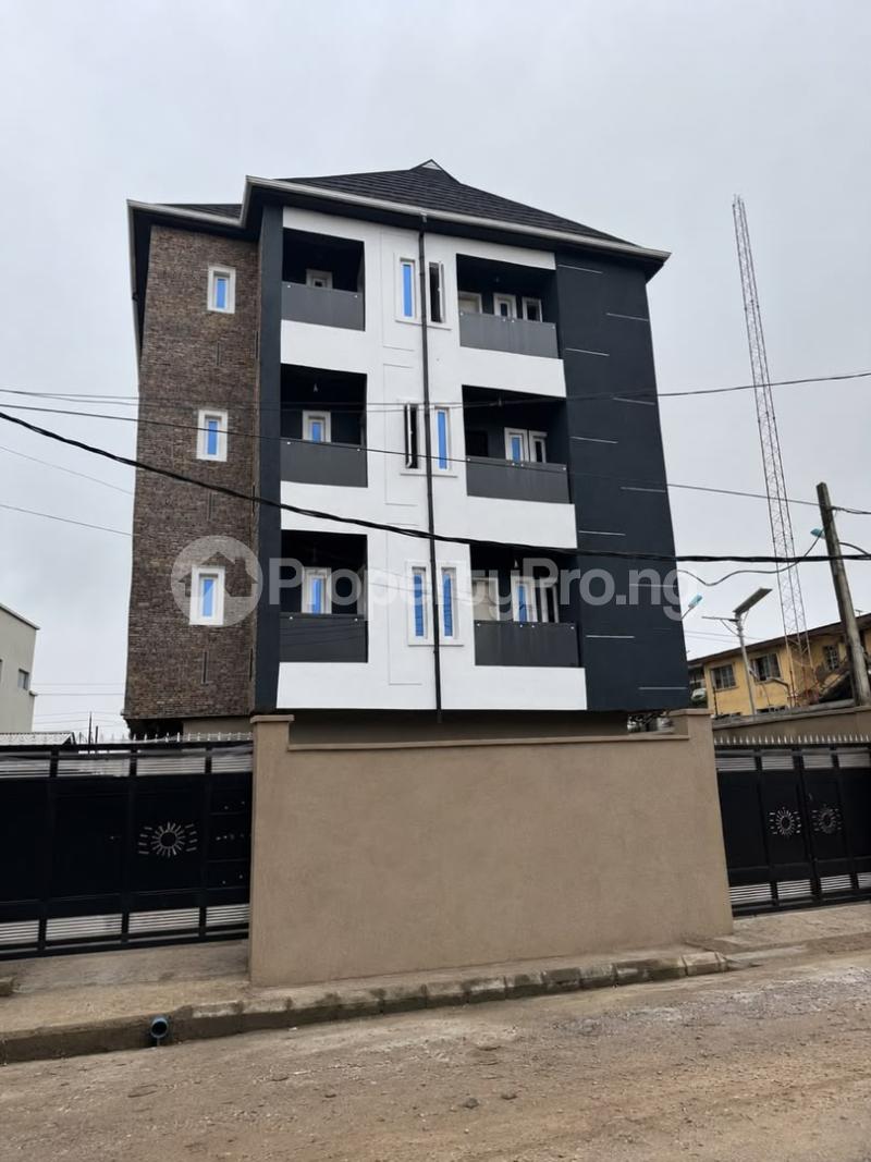 2 bedroom Flat / Apartment for sale Yaba Lagos