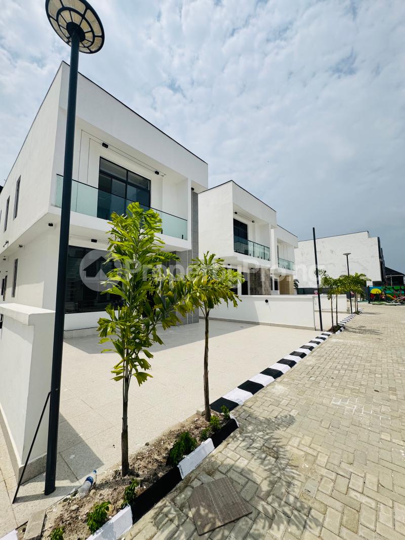 4 bedroom House for sale Orchid Lekki Lagos