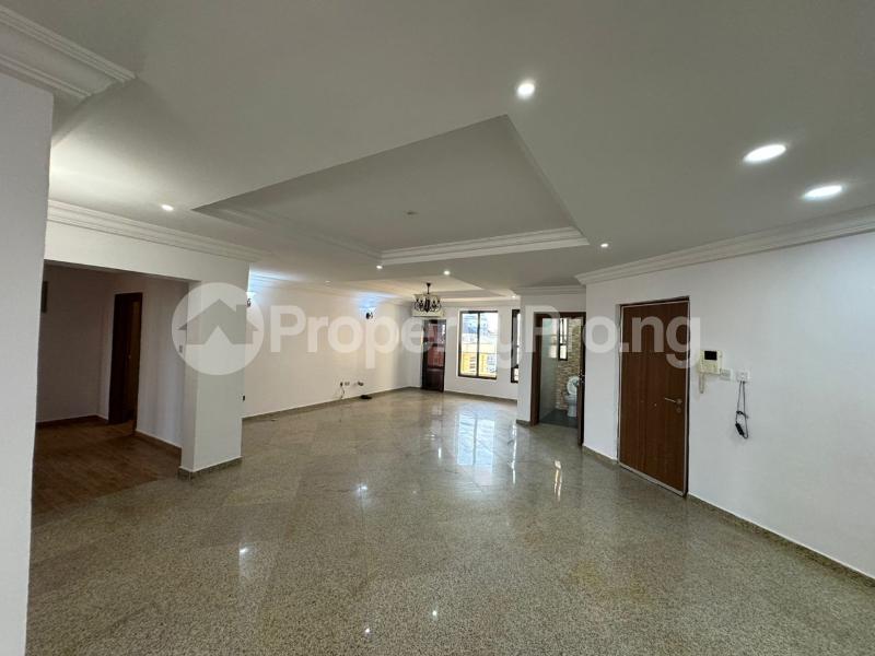 3 bedroom Flat / Apartment for sale ONIRU Victoria Island Lagos