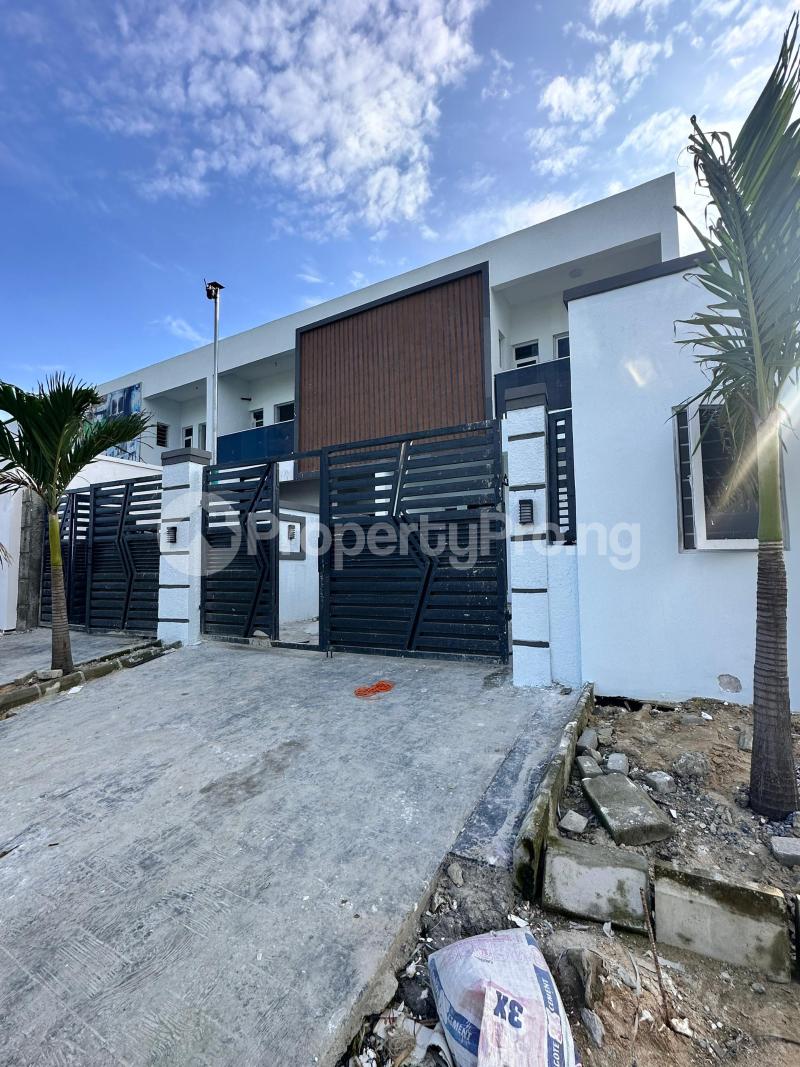 4 bedroom House for sale Mobil Road Lekki Lagos