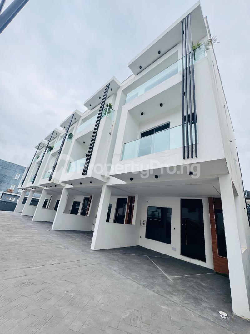 4 bedroom House for sale Osapa london Lekki Lagos