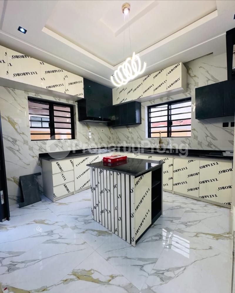 4 bedroom House for sale Ogba Ifako Agege Lagos