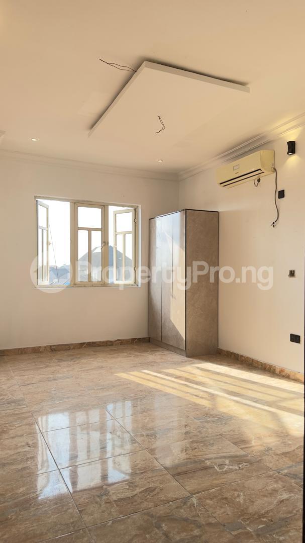 1 bedroom Flat / Apartment for rent Mudashiru Eletu Street Osapa london Lekki Lagos