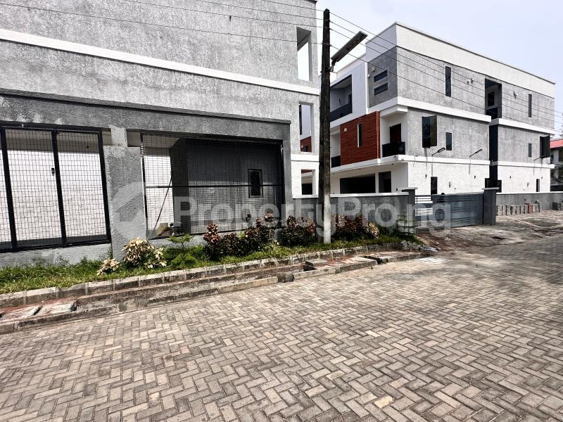 5 bedroom House for sale Jakande Axis Ikate Lekki Lagos