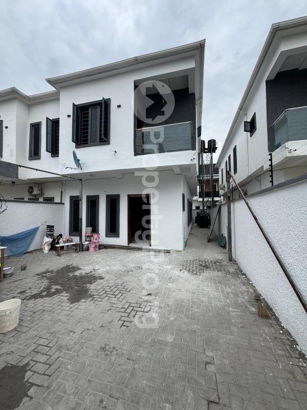 4 bedroom House for rent Ikate Lekki Lagos