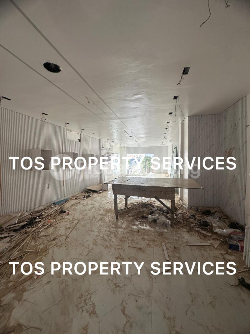 Commercial Property for rent Facing A Busy Road @ Lekki Phase 1 Lekki Phase 1 Lekki Lagos