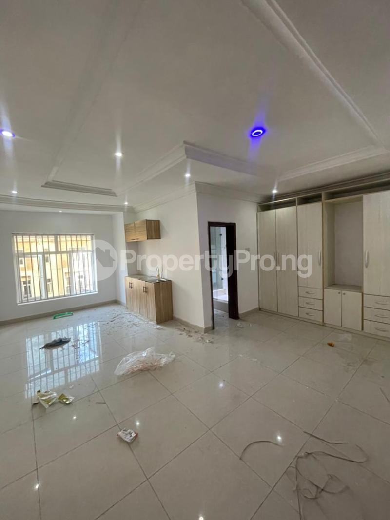 1 bedroom Flat / Apartment for rent Osapa london Lekki Lagos - 3