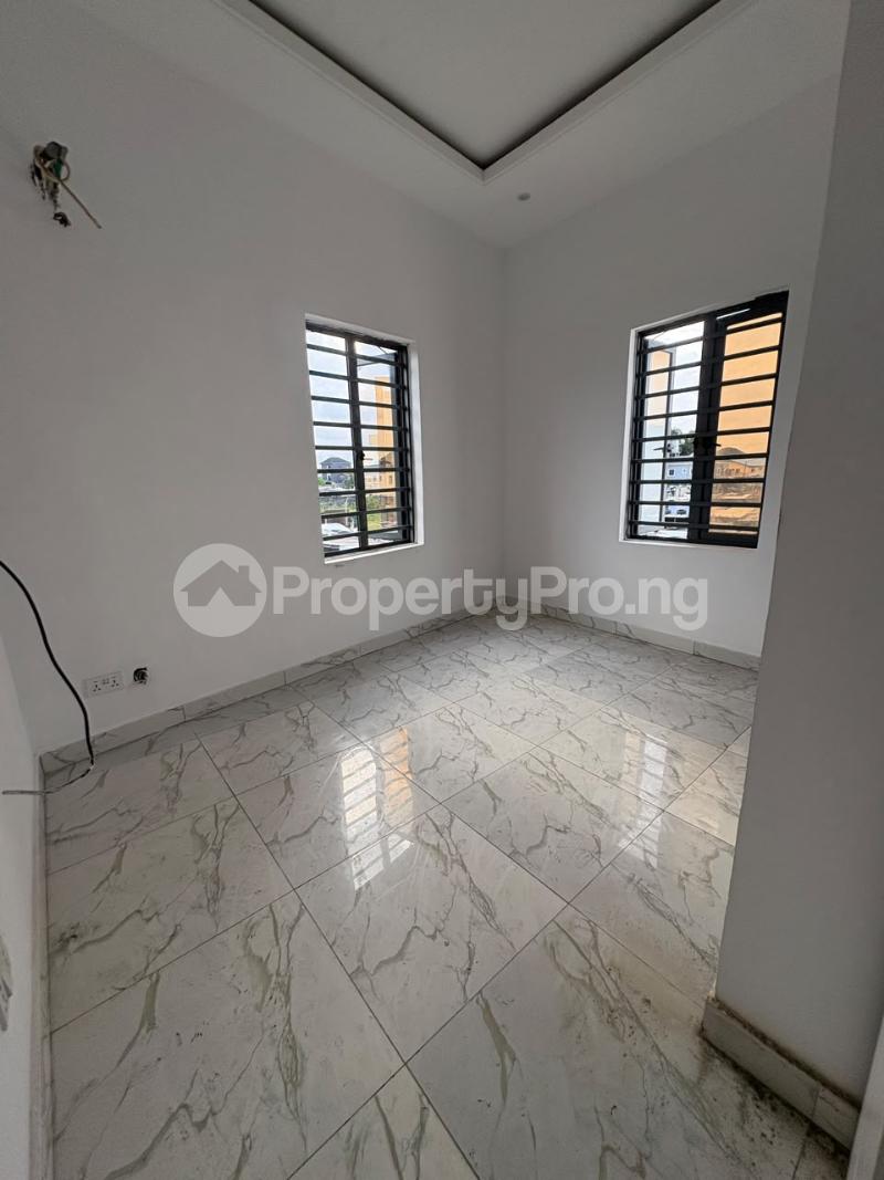 1 bedroom Flat / Apartment for rent Jakande/ologolo Ologolo Lekki Lagos