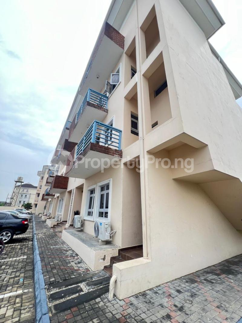1 bedroom Flat / Apartment for rent Ologolo Lekki Lagos