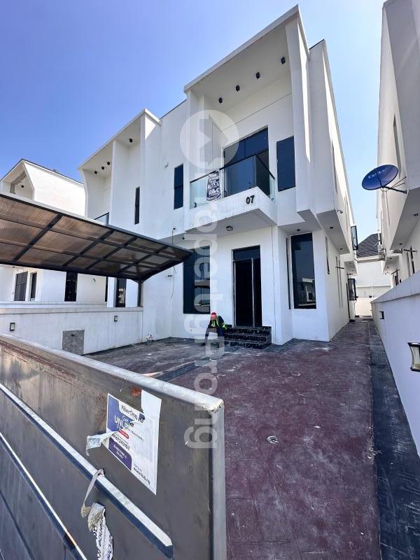 4 bedroom House for rent Royal Pine Estate ,orchid Road 2nd Toll Gate Lekki Lagos