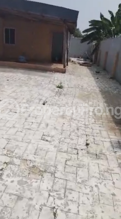 House for sale Randle Avenue Surulere Lagos