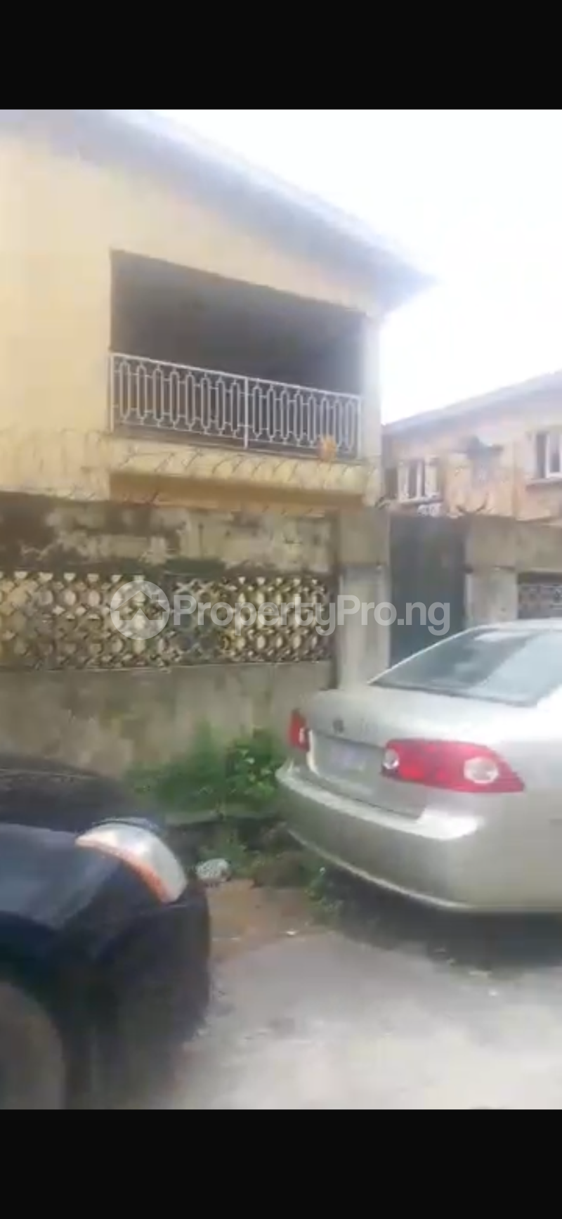 House for sale Mash Adelabu Surulere Lagos
