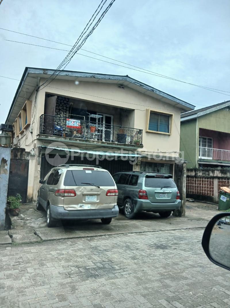 House for sale Off Olufemi Street Surulere Lagos