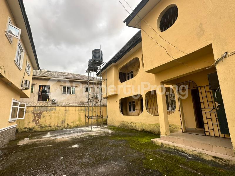 3 bedroom House for sale Ajao Estate Airport Road(Ikeja) Ikeja Lagos