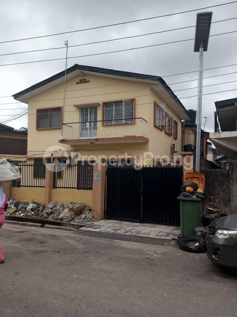 4 bedroom House for sale Falolu Ogunlana Surulere Lagos