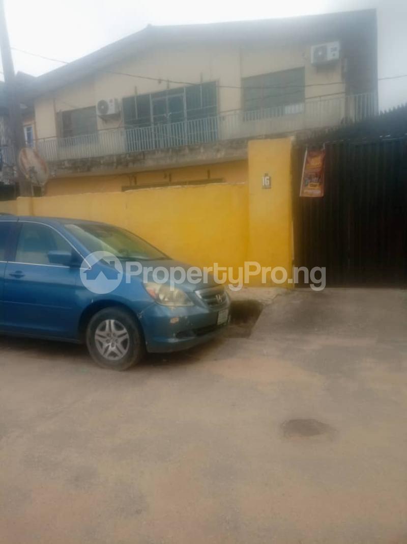 3 bedroom House for sale Stephen Toba Close, Beesam Ewututun, Oshodi Mafoluku Oshodi Lagos