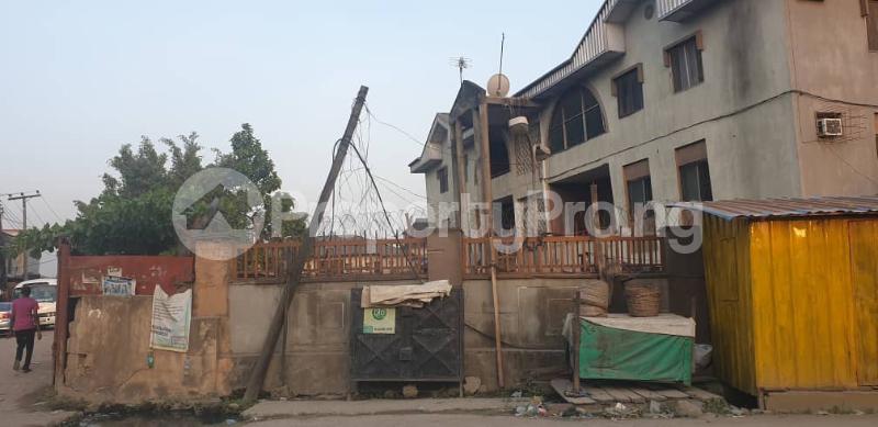 4 bedroom House for sale Off Finbarrs Road, Pako, Akoka ( Close To University Of Lagos). Akoka Yaba Lagos