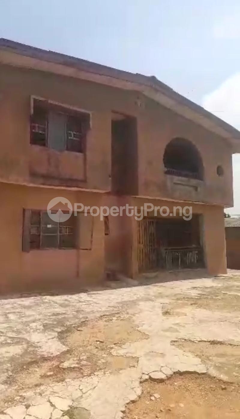 House for sale Along Bucknor Isheri Road, Bucknor Isolo Lagos - 0