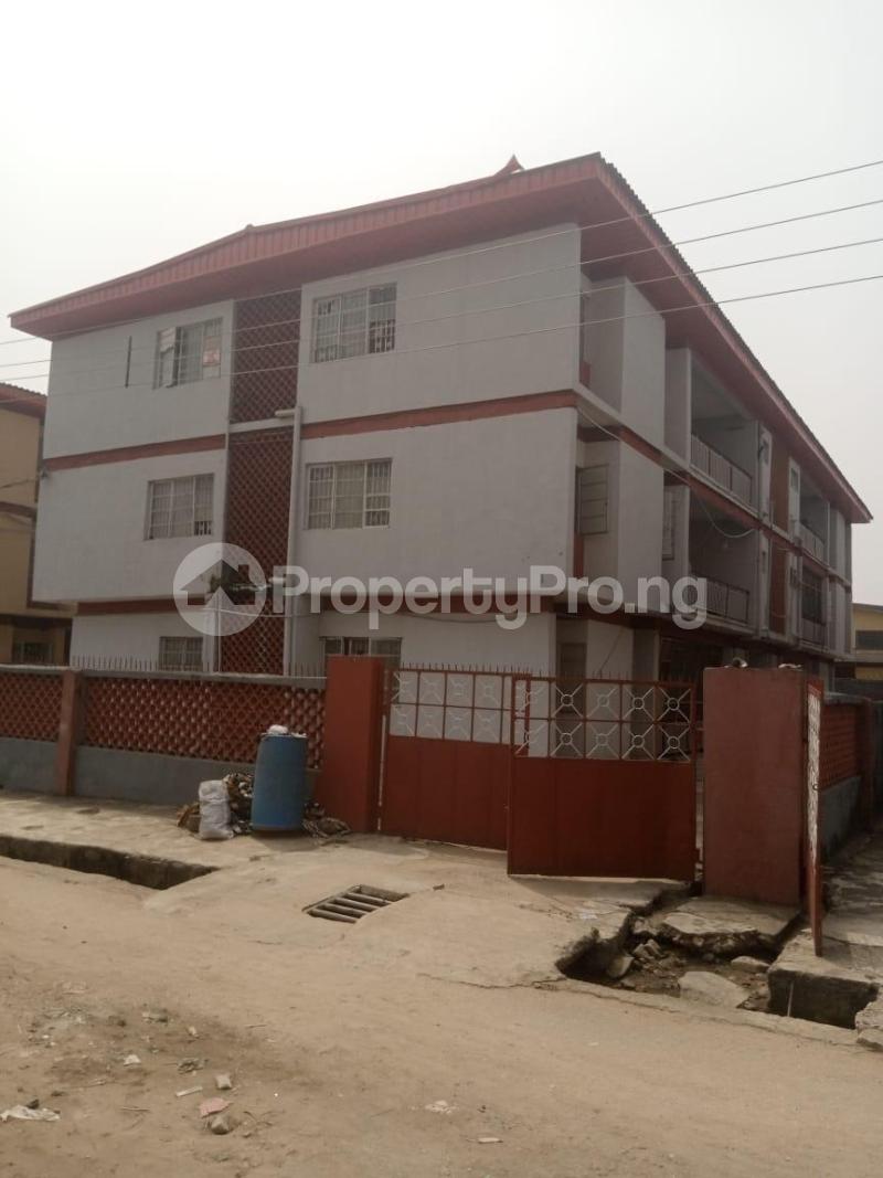 House for sale Orilowo Ejigbo Lagos - 0