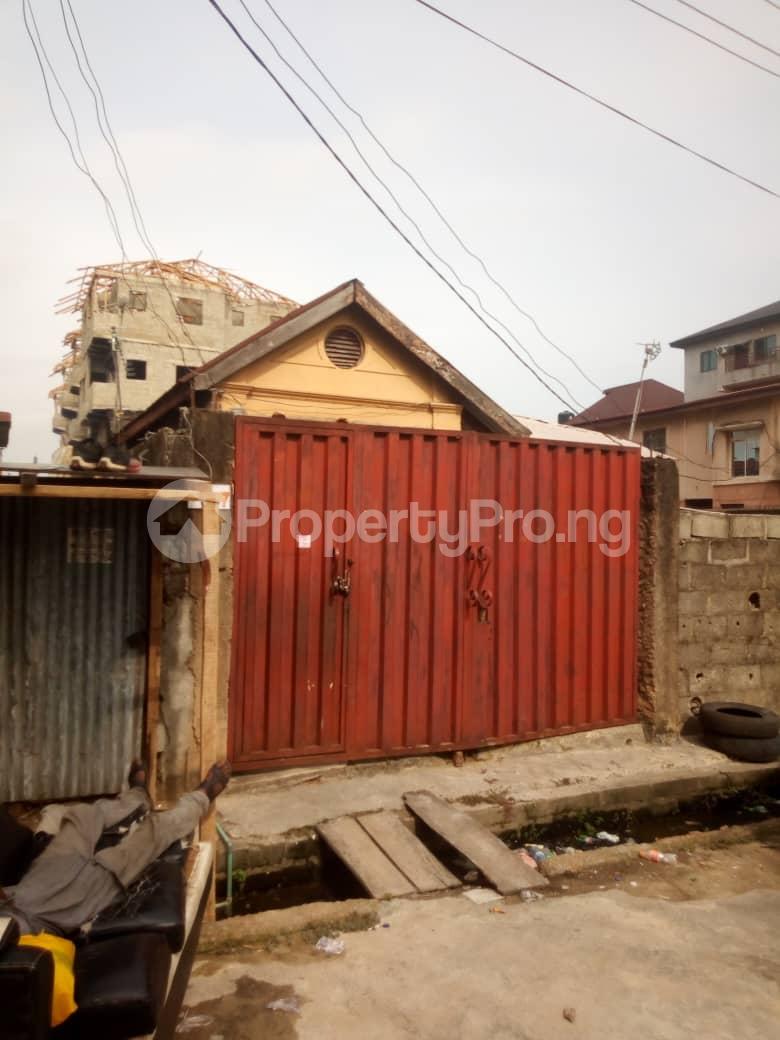 House for sale No 347, Bornuway By Alagomeji Yaba Lagos