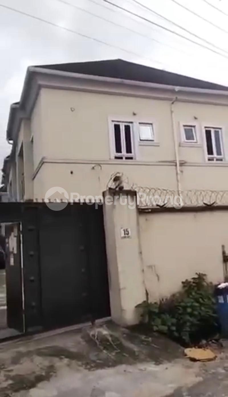 House for sale Off General Hospital Axis Gbagada Lagos - 0