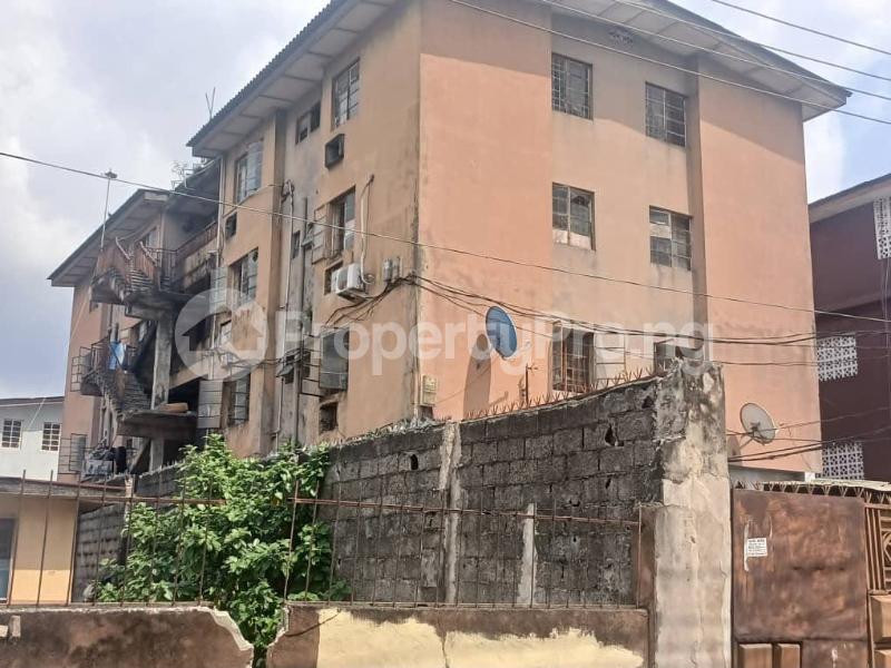 3 bedroom House for sale Akoka Yaba Lagos