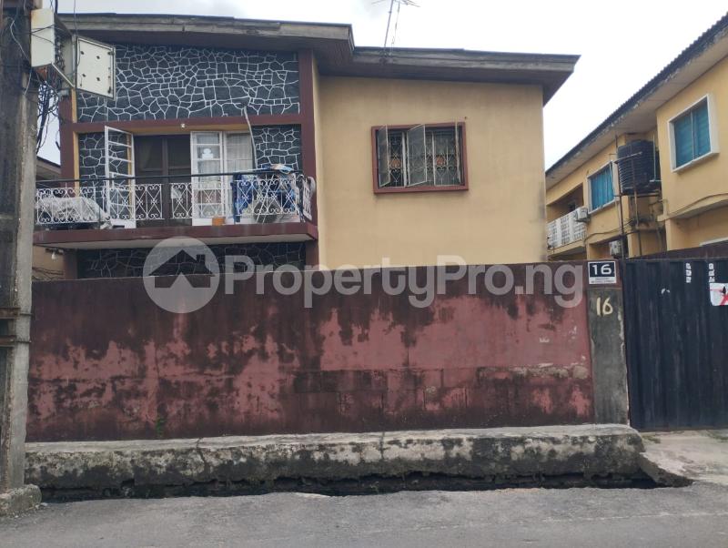 House for sale Ogunlana Surulere Lagos