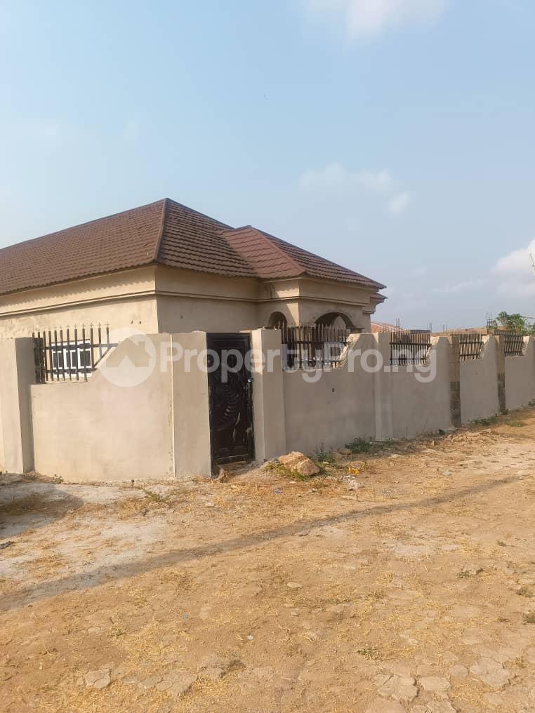 House for sale Akoto Zone B Estate, Akuru Elebu, Off Akala Express, Oluyole Extension Ibadan Oyo