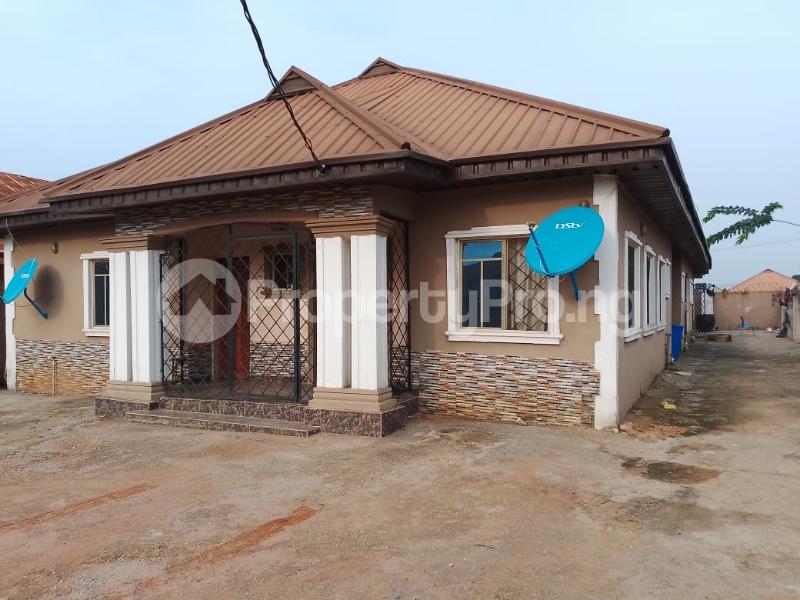 House for sale Okabere, Off Sapele Road, Benin City. Central Edo