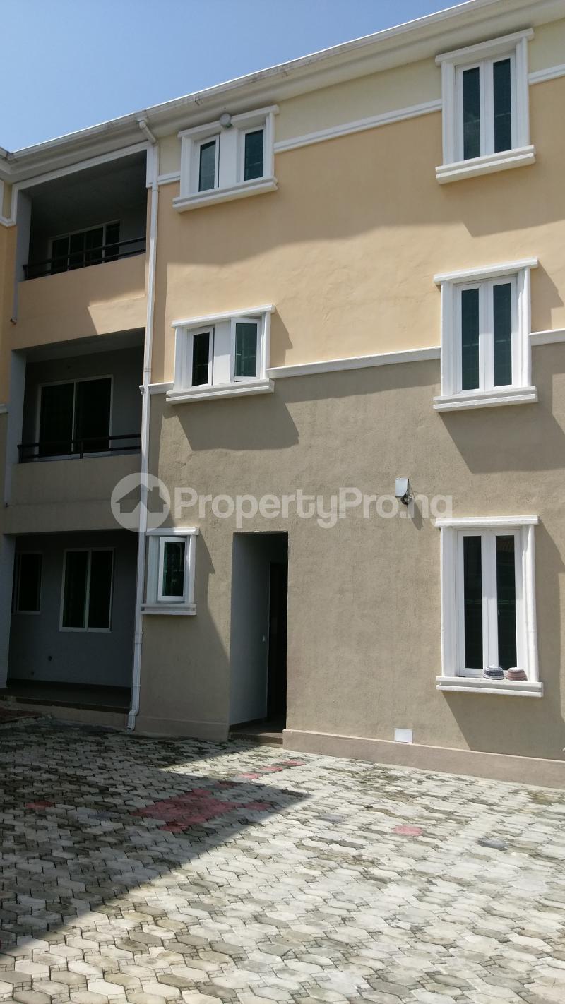 3 bedroom House for sale Off Expressway, Osapa Lekki Phase 1 Lekki Lagos