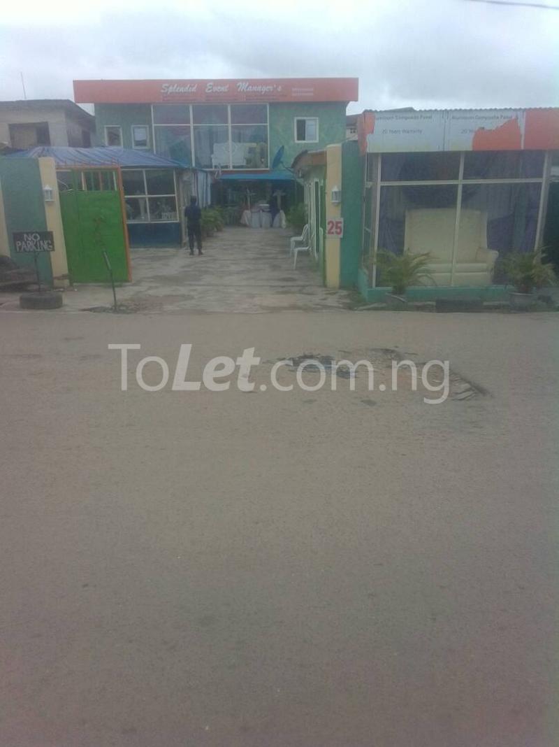 3 bedroom House for sale 25, Adetayo Osho Street. Fola Agoro Yaba Lagos